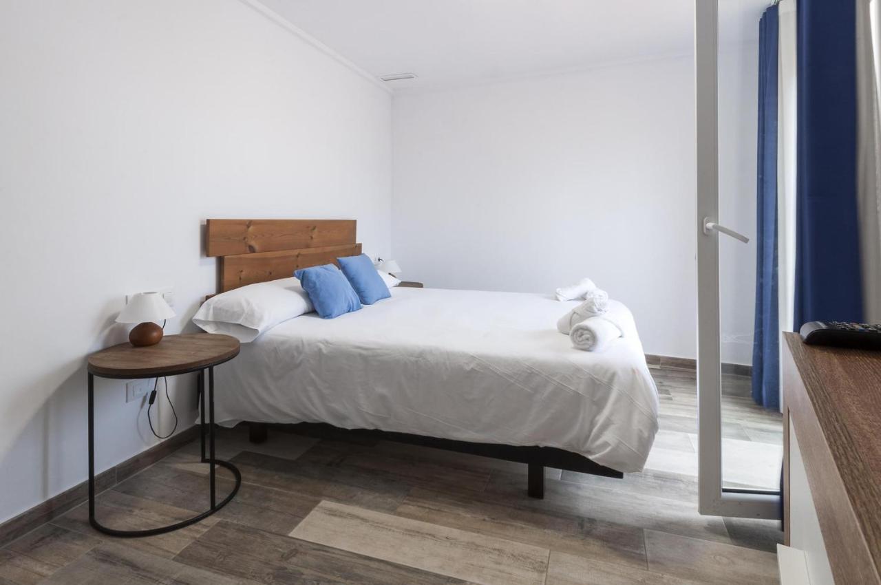 Apartamentos Al-Andalusi Dénia Esterno foto