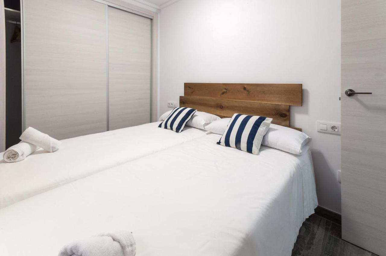 Apartamentos Al-Andalusi Dénia Esterno foto