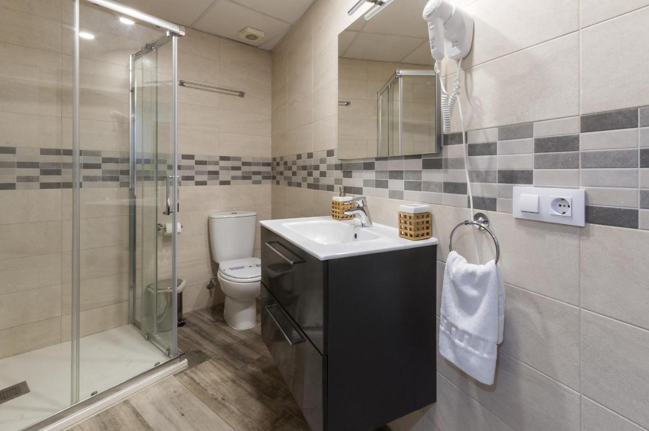 Apartamentos Al-Andalusi Dénia Esterno foto