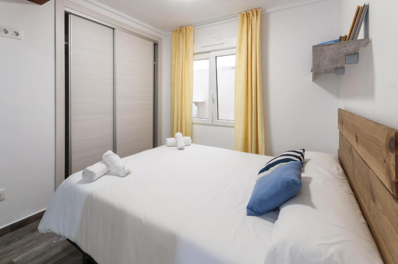 Apartamentos Al-Andalusi Dénia Esterno foto