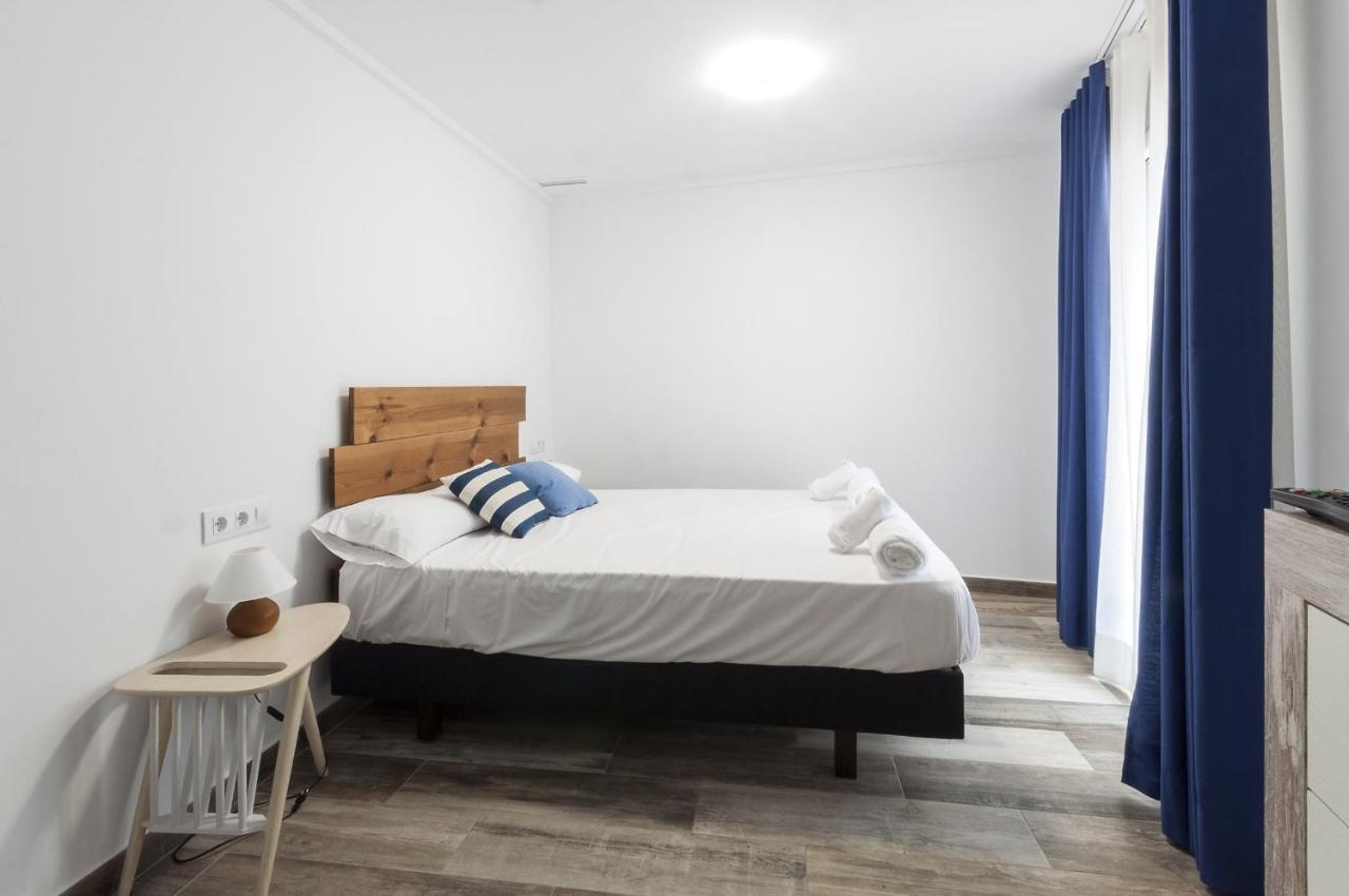 Apartamentos Al-Andalusi Dénia Esterno foto