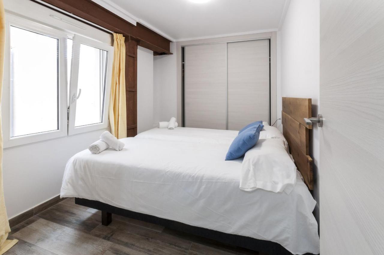 Apartamentos Al-Andalusi Dénia Esterno foto